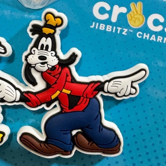 CROCS X Disney Mickey and Friends Jibbitz Charms 5 pieces set - Picture 5 of 9